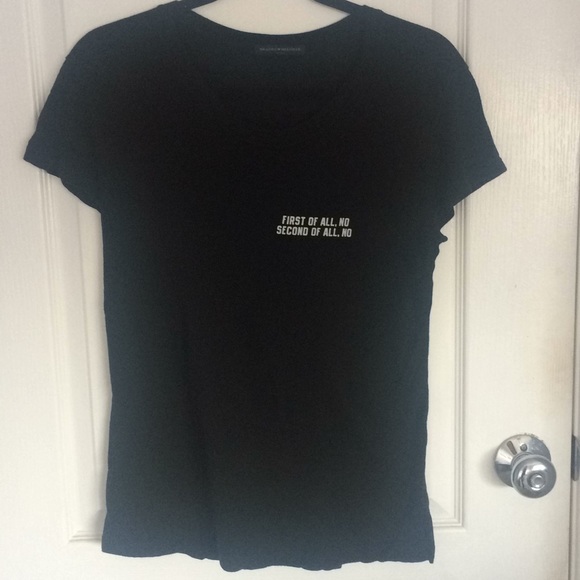 brandy melville graphic tee - Picture 2 of 2